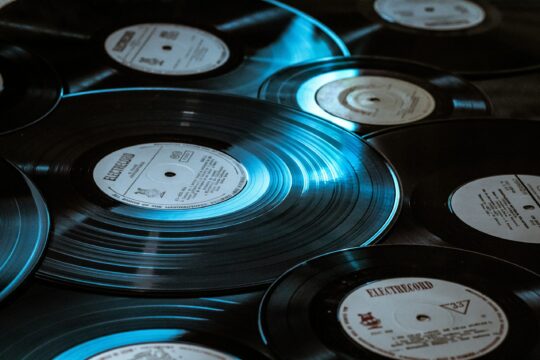 Photo of records by Miriana Dorobanțu